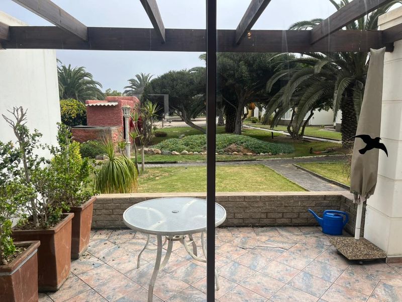 Sole Mandate-Beautiful Town House in Security Complex close to town - Photo 3