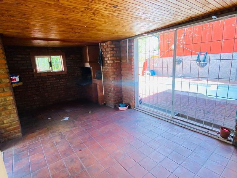 HOUSE FOR SALE IN HOCHLAND PARK - Photo 8