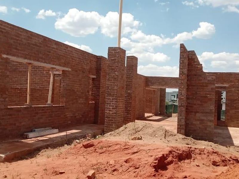 Contemporary Elegance Home under construction - Photo 10