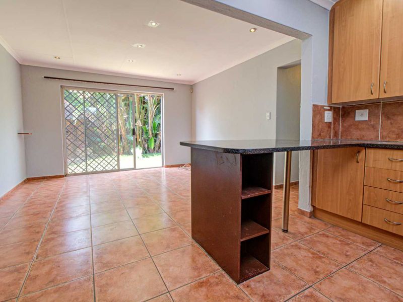 Your Ideal Townhouse: Entertain, Relax, and Live Comfortably! - Photo 6