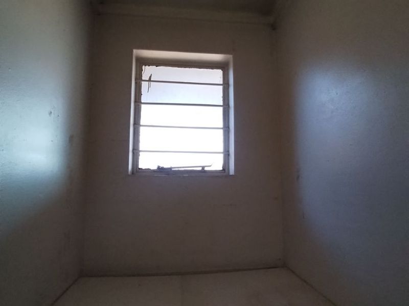 Shop to Let Doringkloof Sonja street - Photo 4
