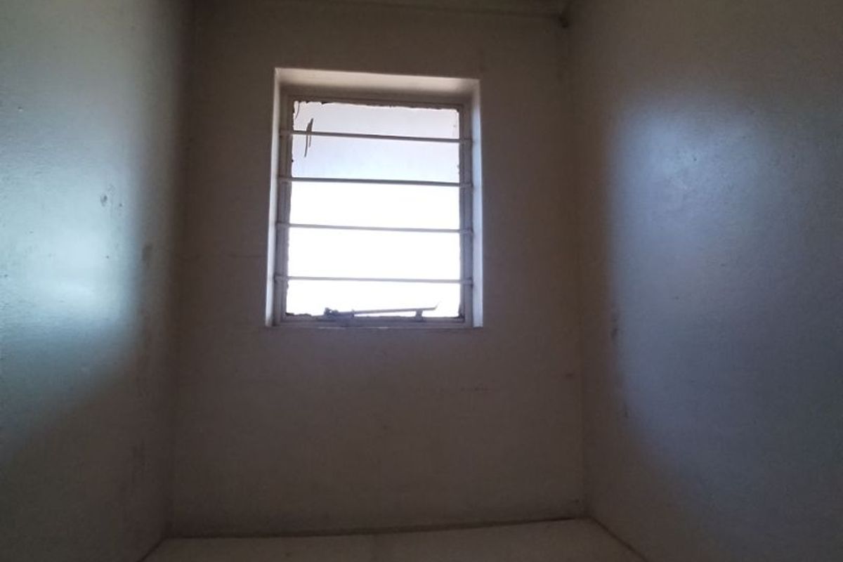 Shop to Let Doringkloof Sonja street - Photo 4