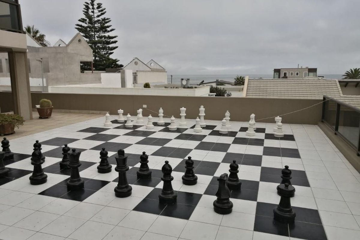 Connoisseurs Mansion with Seaview - Photo 3