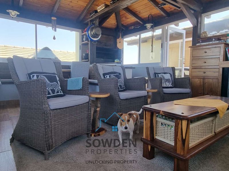 Ocean Views and Modern Comfort in Swakopmund! - Photo 4