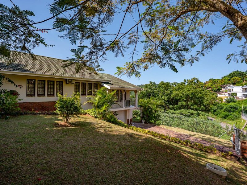 Where Comfort, Space & Income Potential Come Together - Photo 2