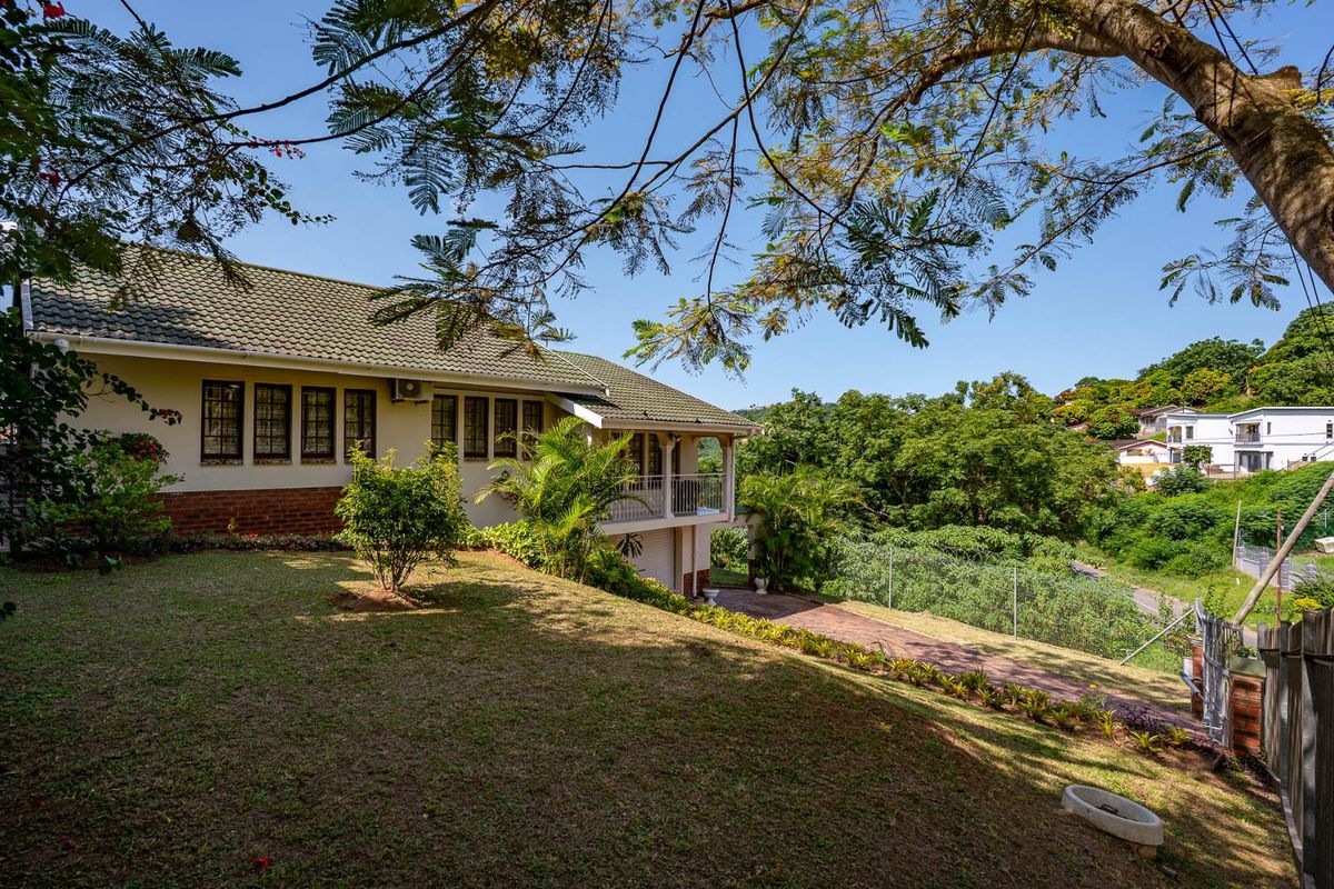 Where Comfort, Space & Income Potential Come Together - Photo 2