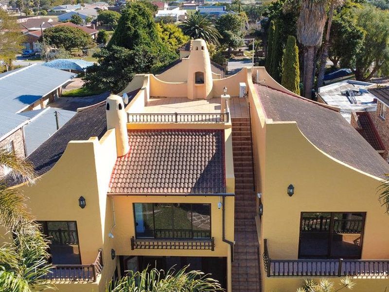 Executive Home for Sale Sunday’s River - Photo 8