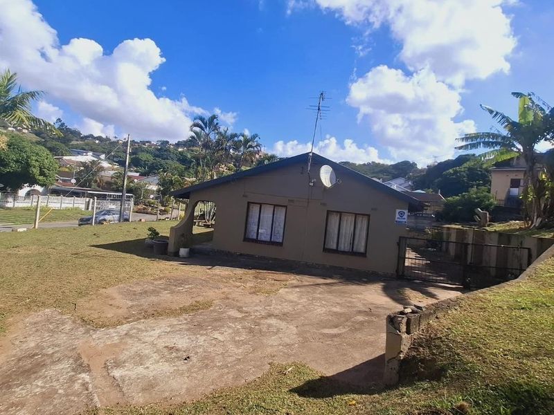 Charming 3-Bedroom Home in Desirable Shallcross - Photo 2