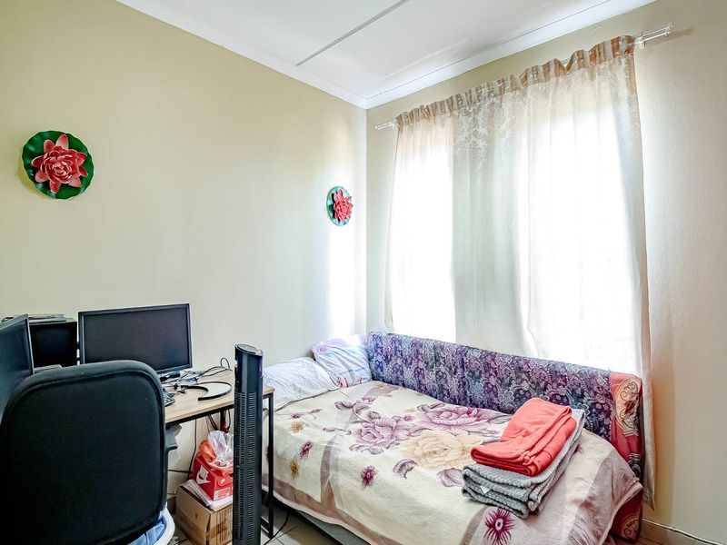 Ground floor 2 Bed 2 bath apartment - Photo 6