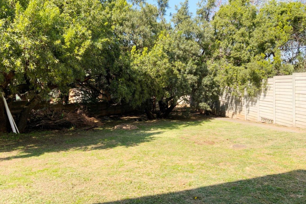 Well maintained Home - Photo 3