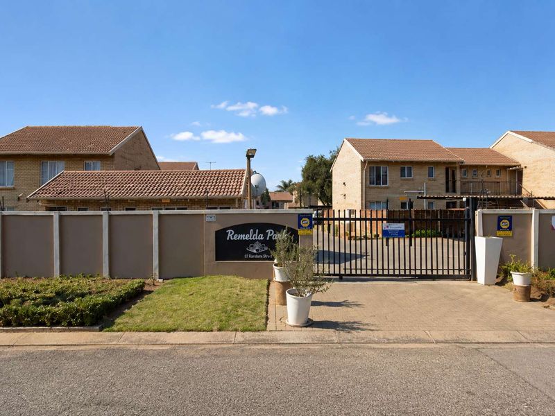 2 Bedroom Townhouse - Photo 1