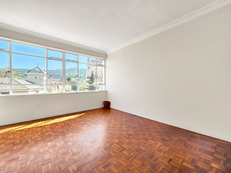This light-filled 2 Bedroom apartment is truly a gem. - Photo 3