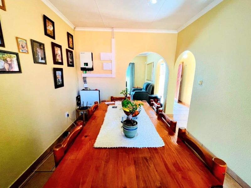 Move-in ready - Photo 5