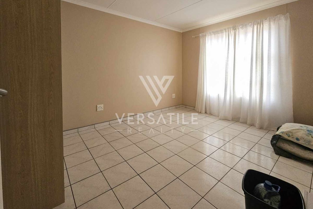 2 Bedroom Townhouse for Sale - Photo 4