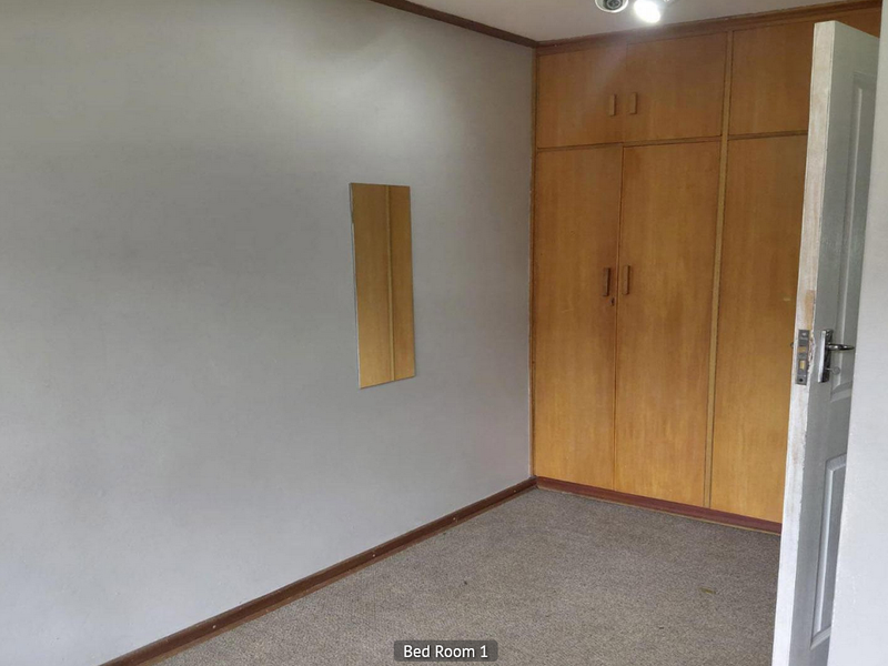 Perfect Starter Home: 2-Bedroom Townhouse in Westdene - Photo 7