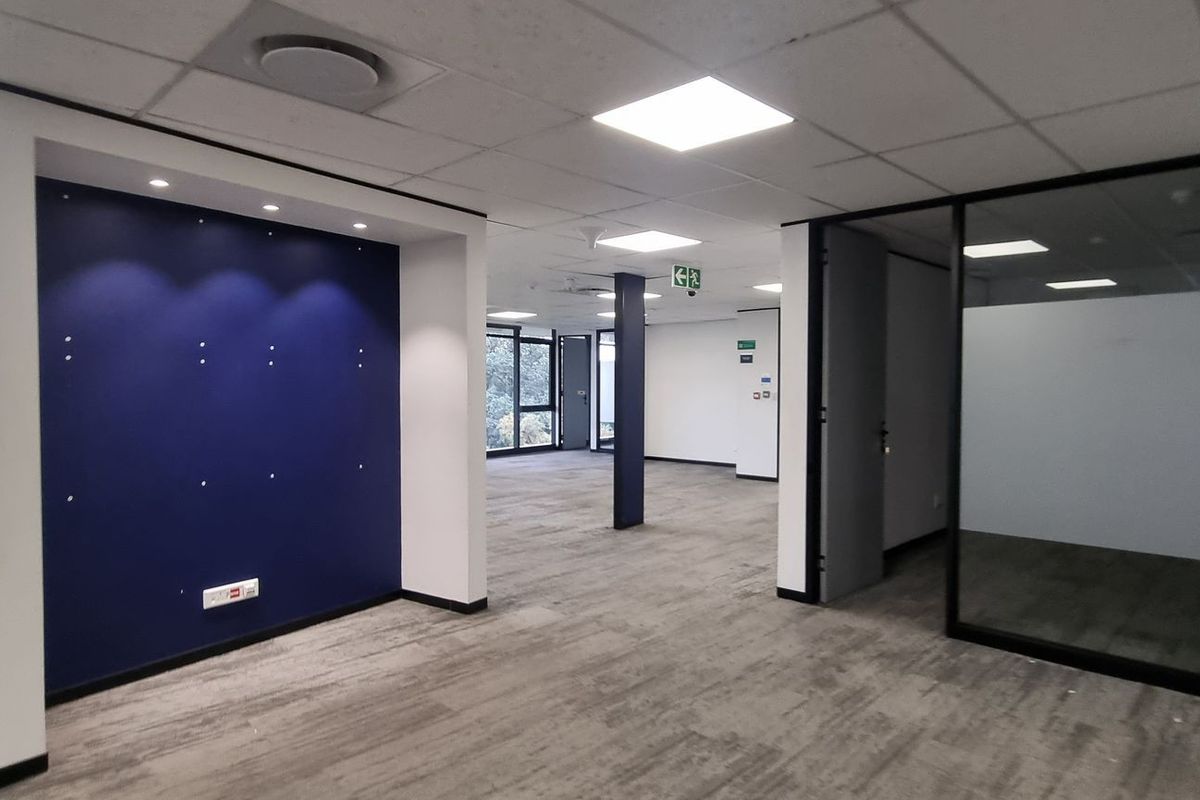 1 530m2 Irene Centurion Office To Let - Photo 2