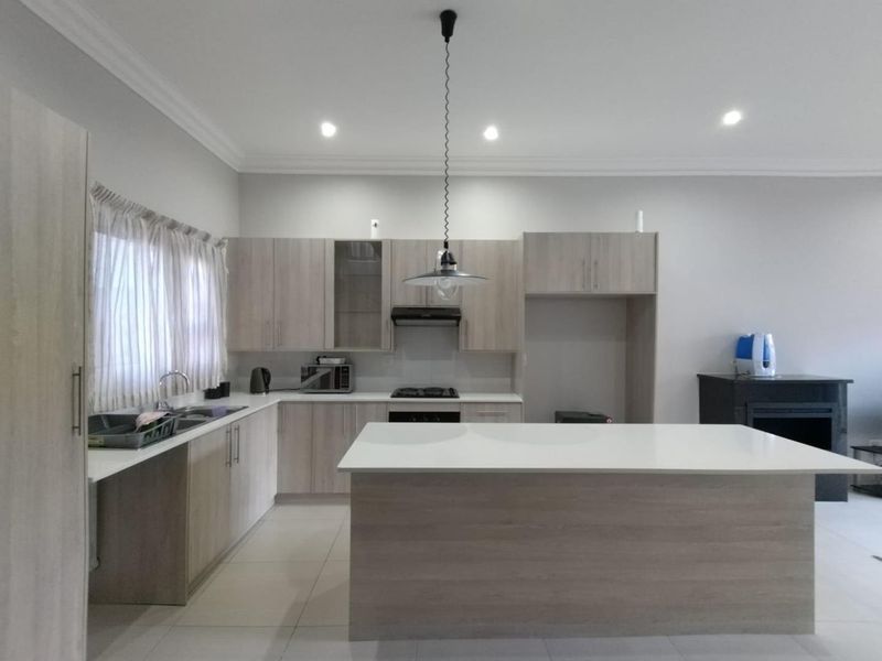 Modern Luxury Meets Secure Living – Stunning 4-Bedroom Townhouse in Shellyvale! - Photo 2