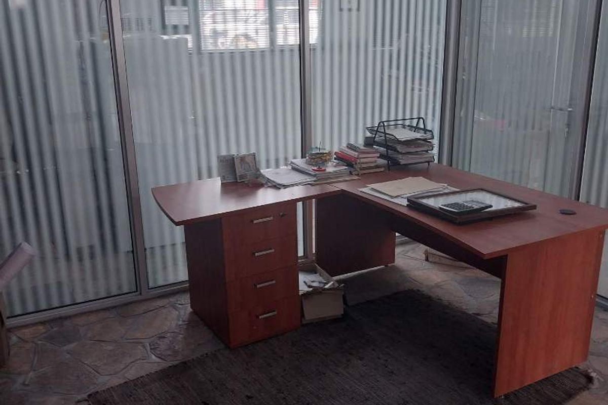 PRIME OFFICE BUILDING FOR SALE – N$1,210,000 (COSTS EXCLUDED | PRICE NEGOTIABLE) | ONGWEDEVA EXT 12 – NORTH VIEW PARK 1 - Photo 3