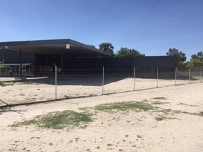 Showroom/Workshop/Office/Combination Property for Sale - PRIME Corner Property - Photo 4