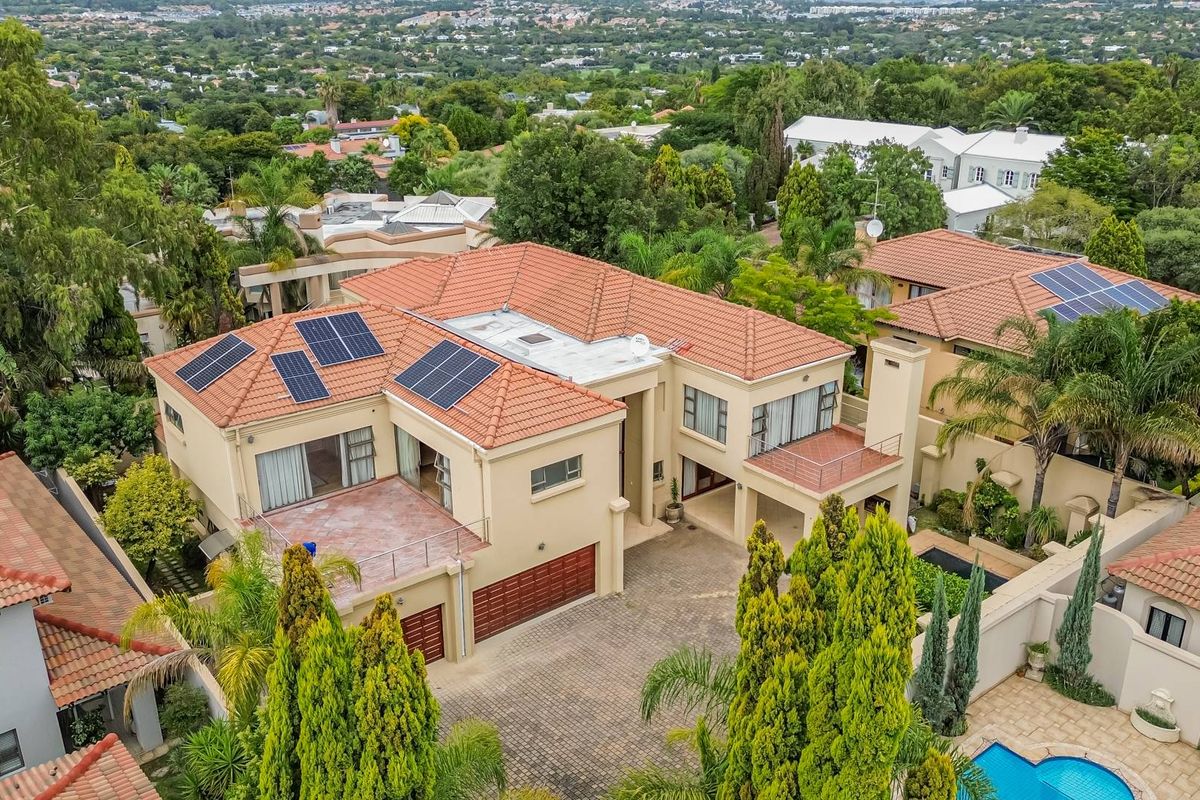 5 Bedroom House to Rent in Dainfern Golf Estate - Photo 2