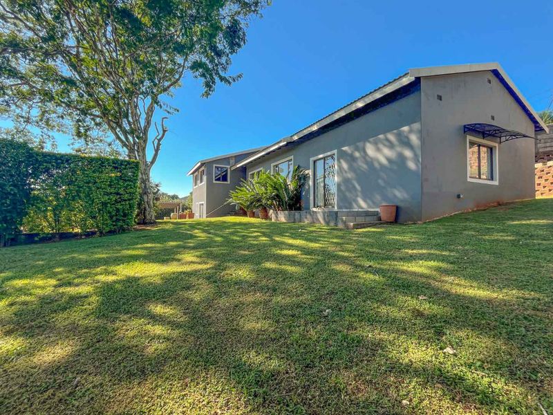 Spacious 4 bedroom home in a prime location. - Photo 7