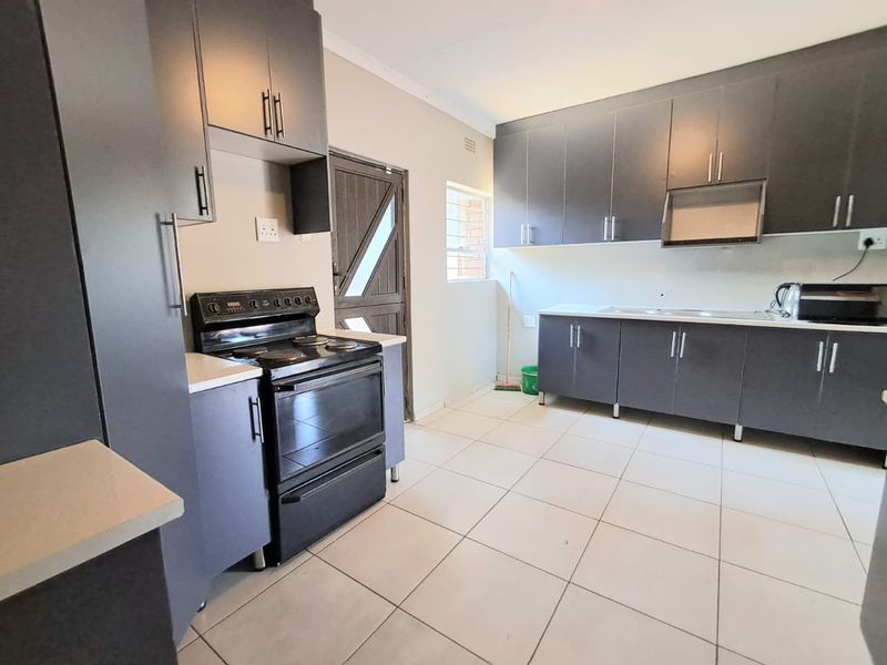 3-Bedroom Home with Flatlet & Entertainment Area in Mayberry Park - Photo 4