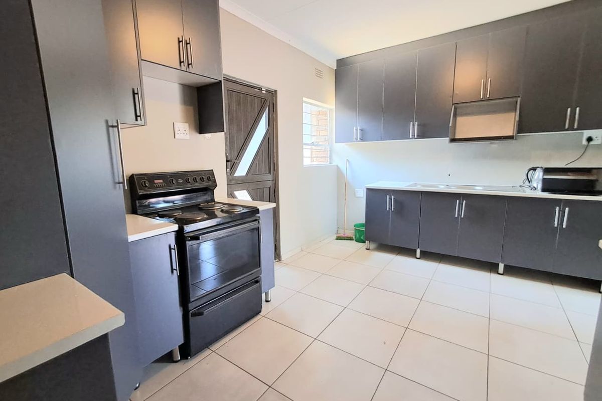 3-Bedroom Home with Flatlet & Entertainment Area in Mayberry Park - Photo 4