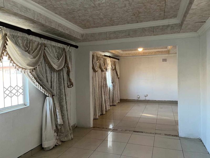 Charming Double-Story Home for Sale - Photo 3