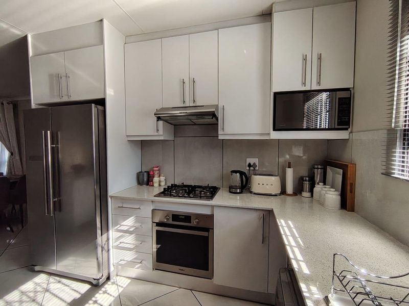 3 Bedroom House for sale In Mackenzie Park - Photo 7