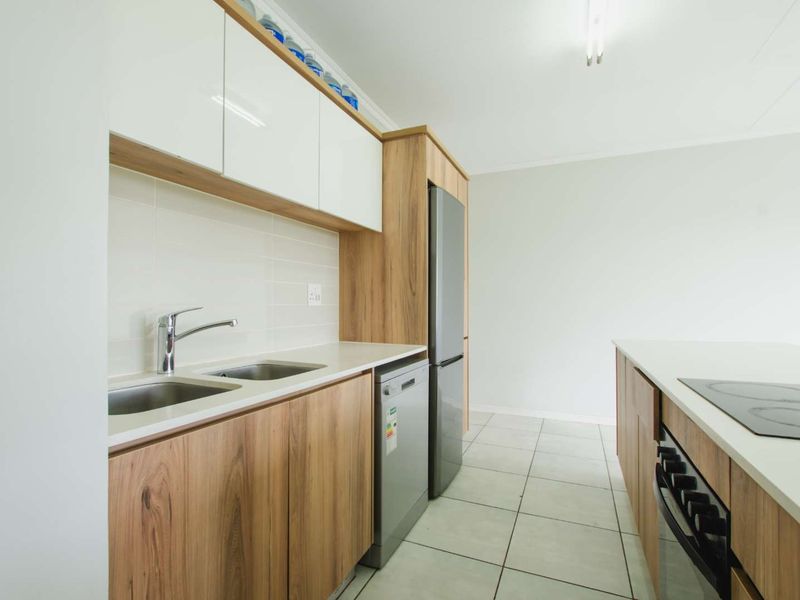 Modern Elegance & Effortless Living - Photo 10