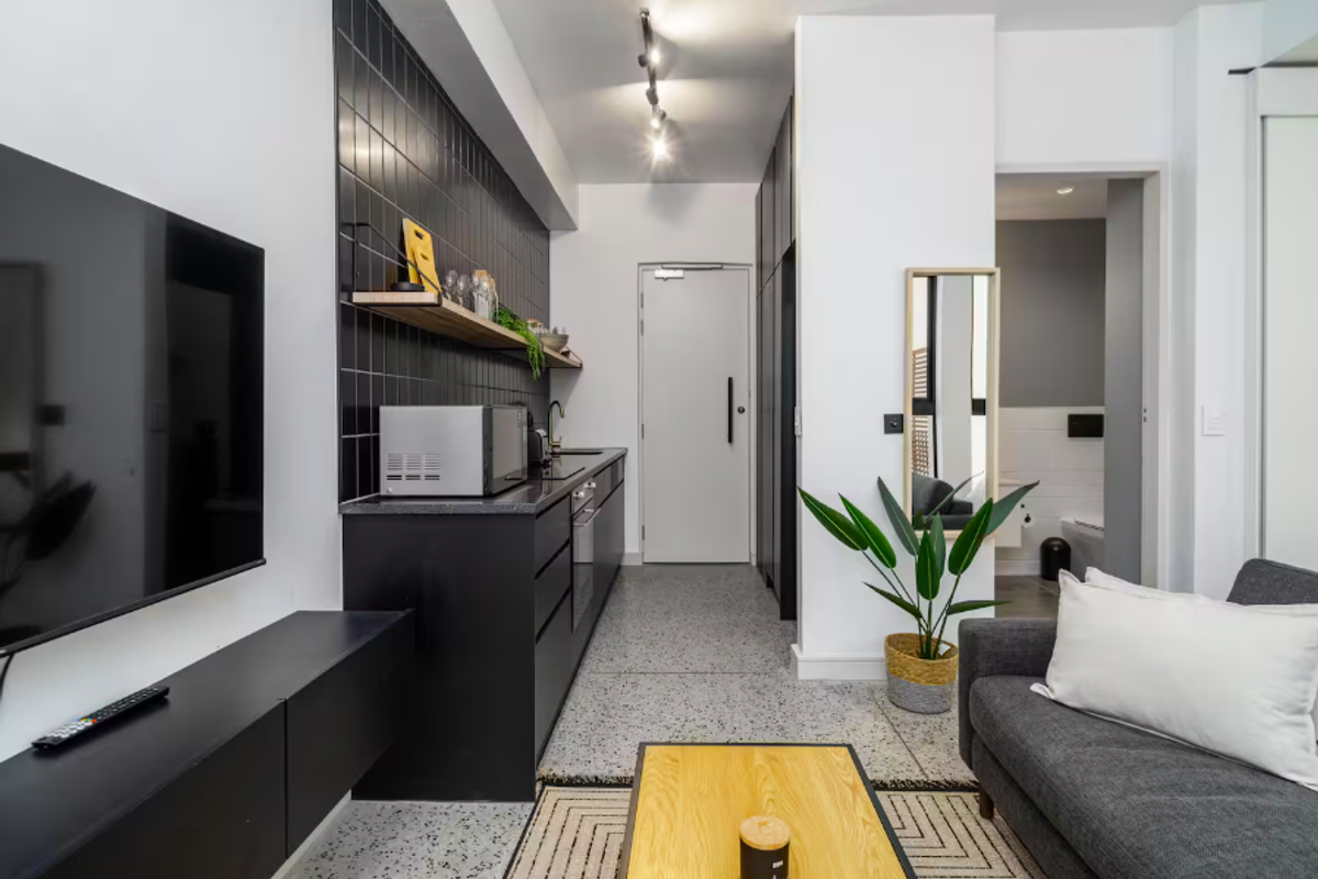 Stylish Studio Apartment in the Heart of Cape Town - Photo 5