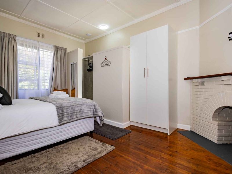 Urban Oaks Guest House - Photo 2