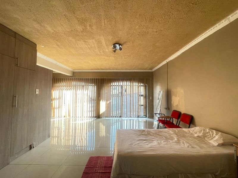 Cottage to rent in Westville North - Photo 6