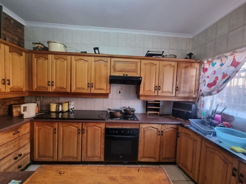 Three bedroom duplex in Middelburg Central - Photo 6