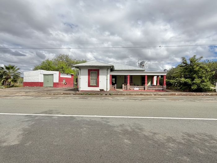 Property #2563075, House For Sale in Merweville