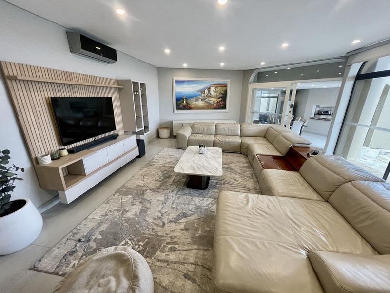 Hendra - Luxury Fully Furnished 5 Bedroom Home with Uninterrupted Sea Views | Umhlanga - Photo 7