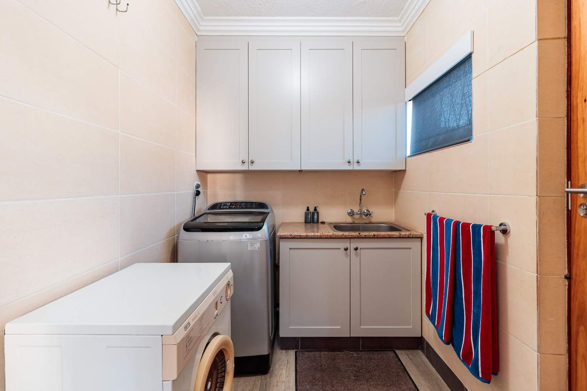 Directors Home For Sale - Photo 3