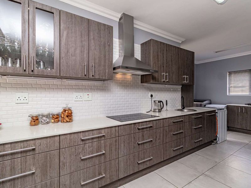 Full Title Retirement Living - Photo 10