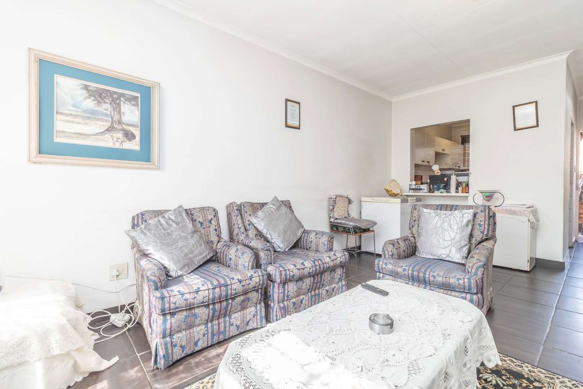 Secure Lifestyle Living - Photo 4