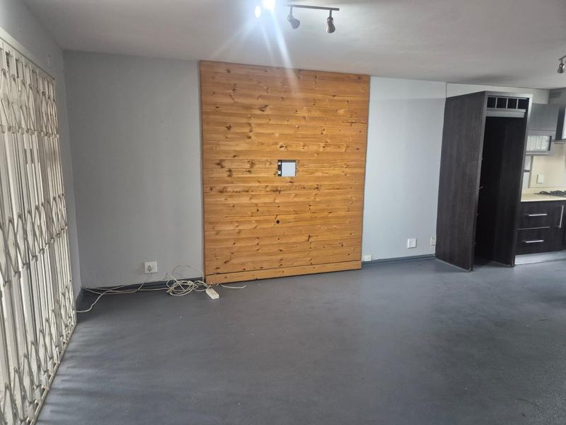 3 bedroom in secure complex - Photo 6