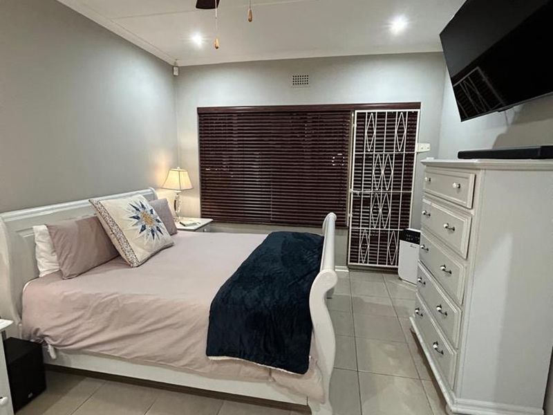 Impressive 4 Bedroom home for sale - Photo 5