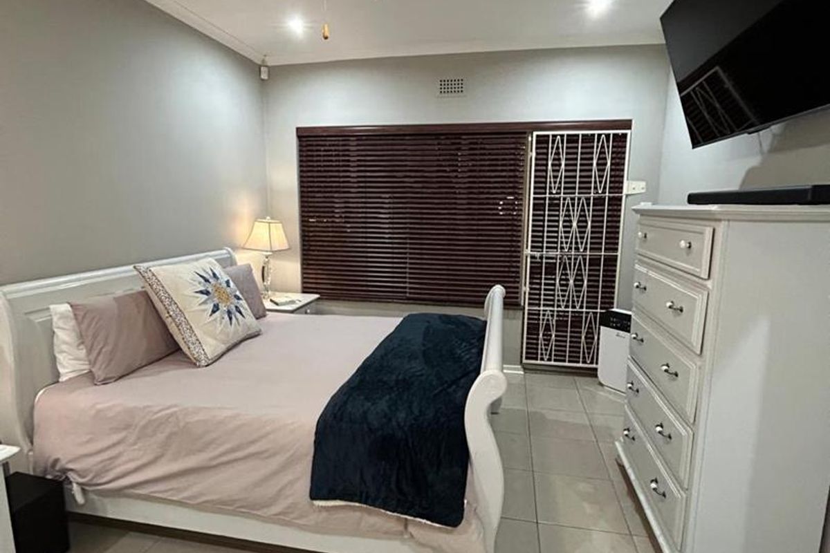 Impressive 4 Bedroom home for sale - Photo 5