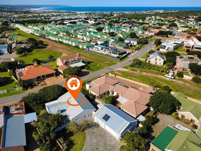 Property #2555063, House For Sale in Still Bay Central