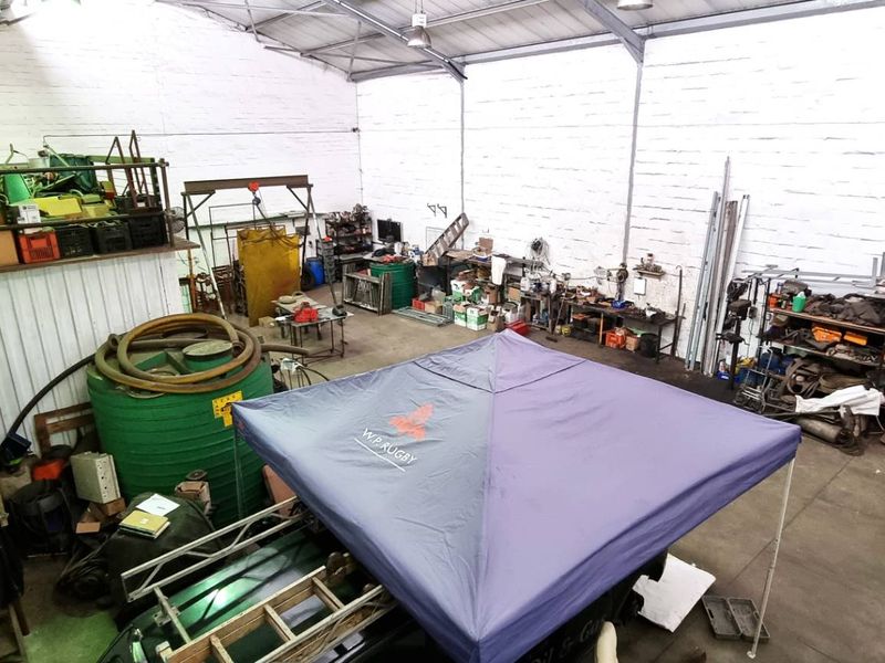 Industrial Warehouse with Offices at Capricorn Park - Photo 5