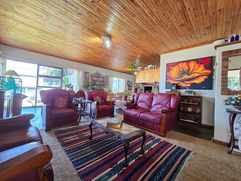 Family home for sale in Stilbaai-Wes. - Photo 4