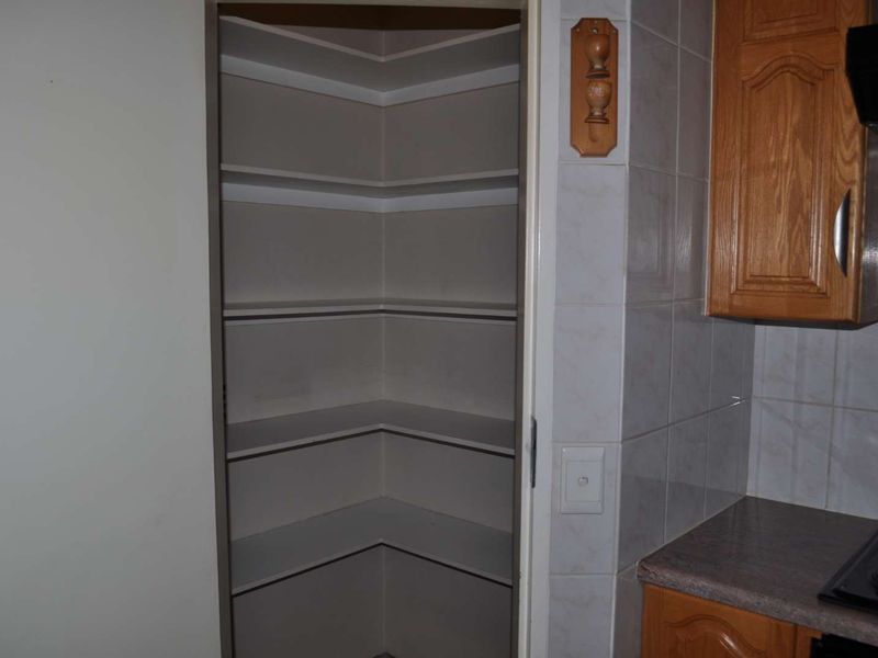 SPECIOUS HOME FOR SALE IN RENAISSANCE RETIRMENT VILLAGE - Photo 6