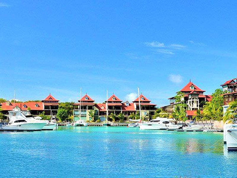 Brand New Release - Eden View Village Waterfront  Apartment - Photo 4