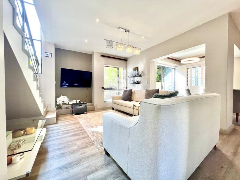 EXCEPTIONAL THREE BED DOUBLE STOREY TOWNHOUSE IN ESPRIT ESTATE FOR RENTAL - Photo 6