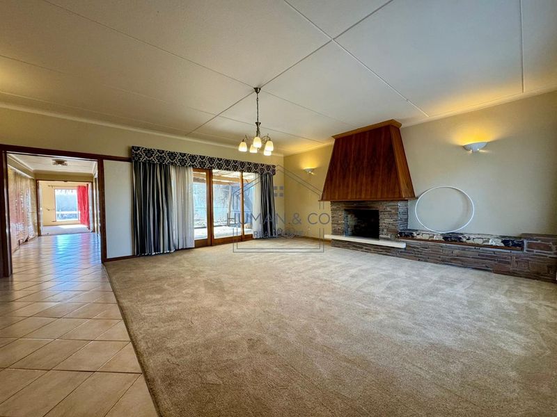 Spacious 4 Bedroom house in central area - Photo 6
