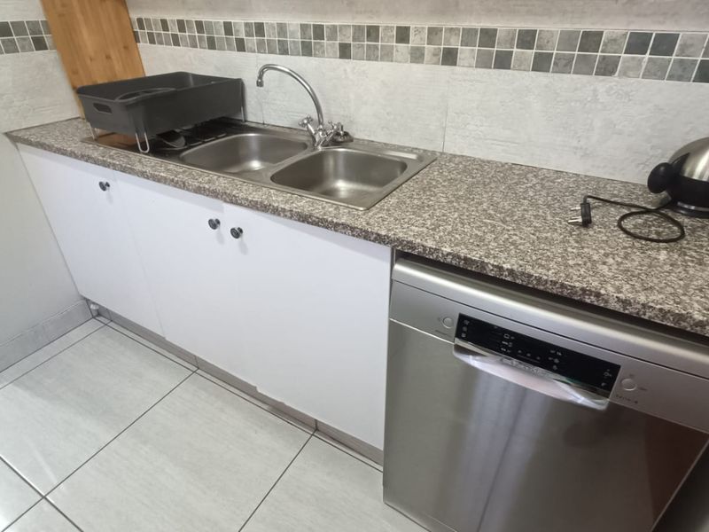 THIS BEAUTIFUL MODERN PROPERTY IS FOR SALE IN A SECURE ESTATE!!! - Photo 5